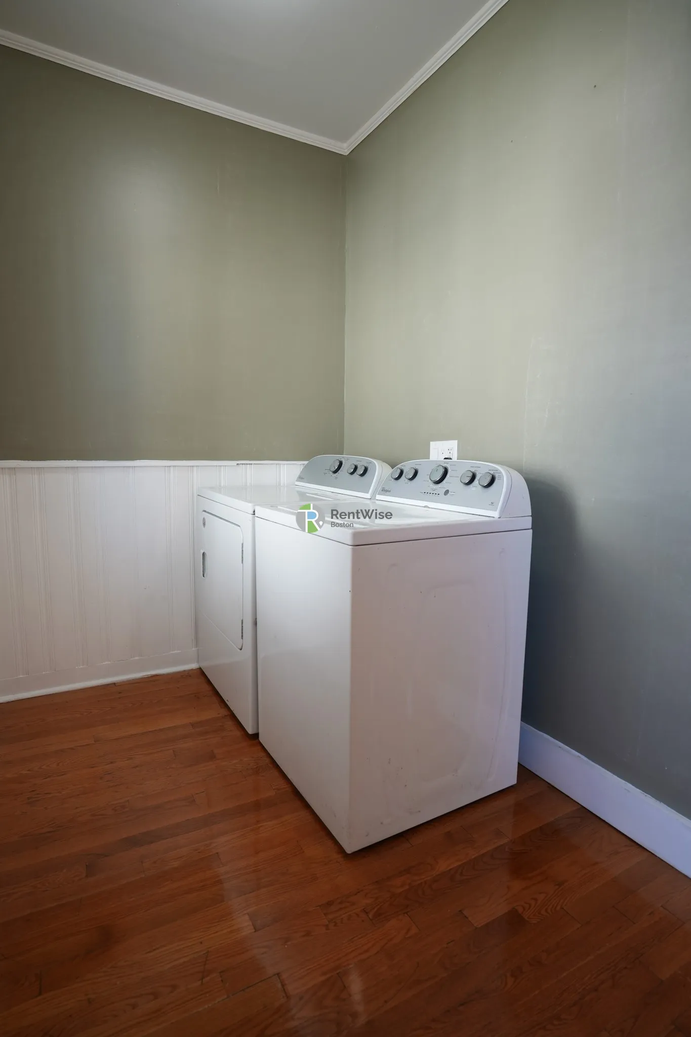 4 bed, 1 bath apartment for rent at 129 Draper St Unit 2, Dorchester — photo 14 of 26