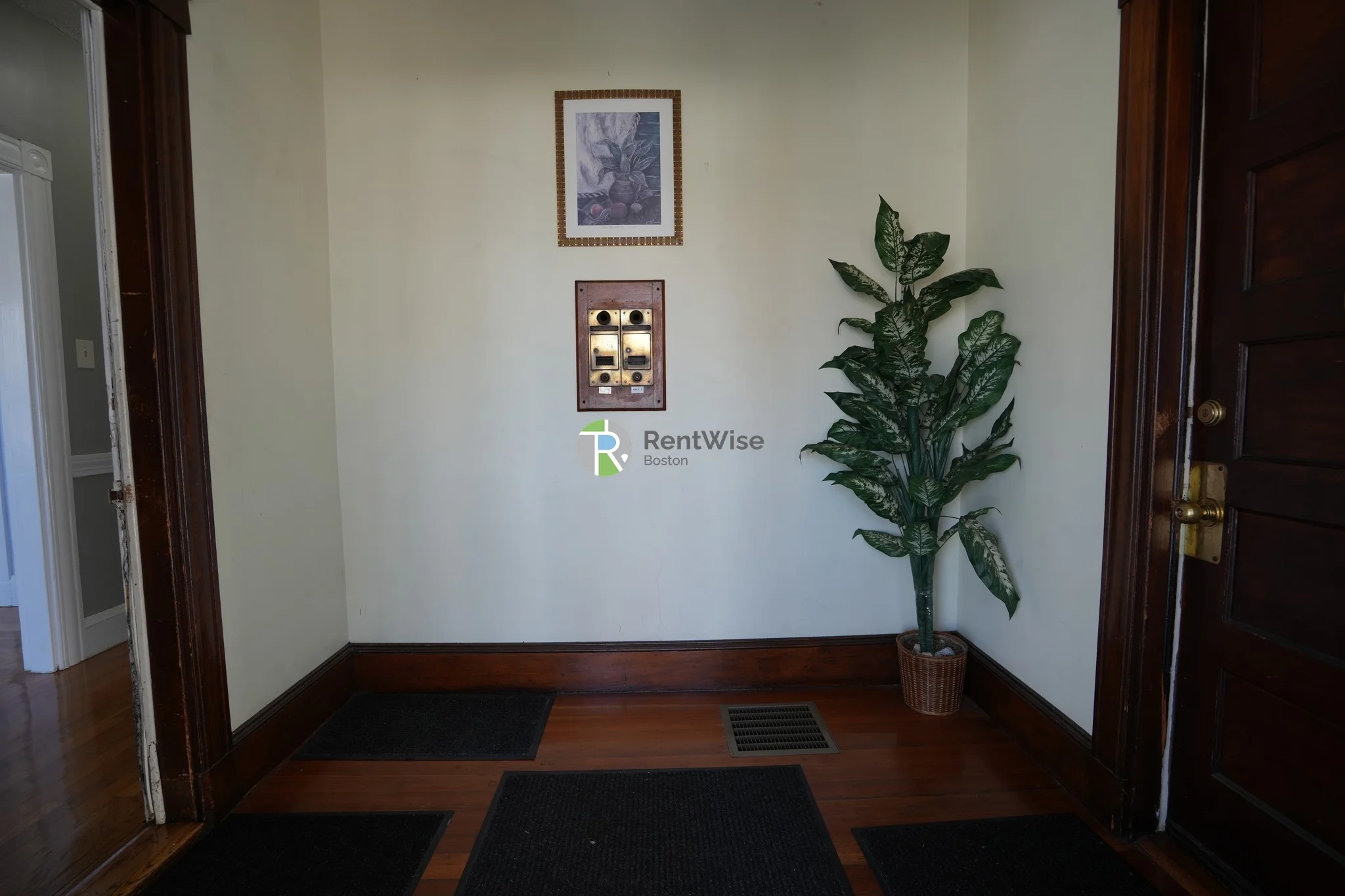 4 bed, 1 bath apartment for rent at 129 Draper St Unit 2, Dorchester — photo 25 of 26