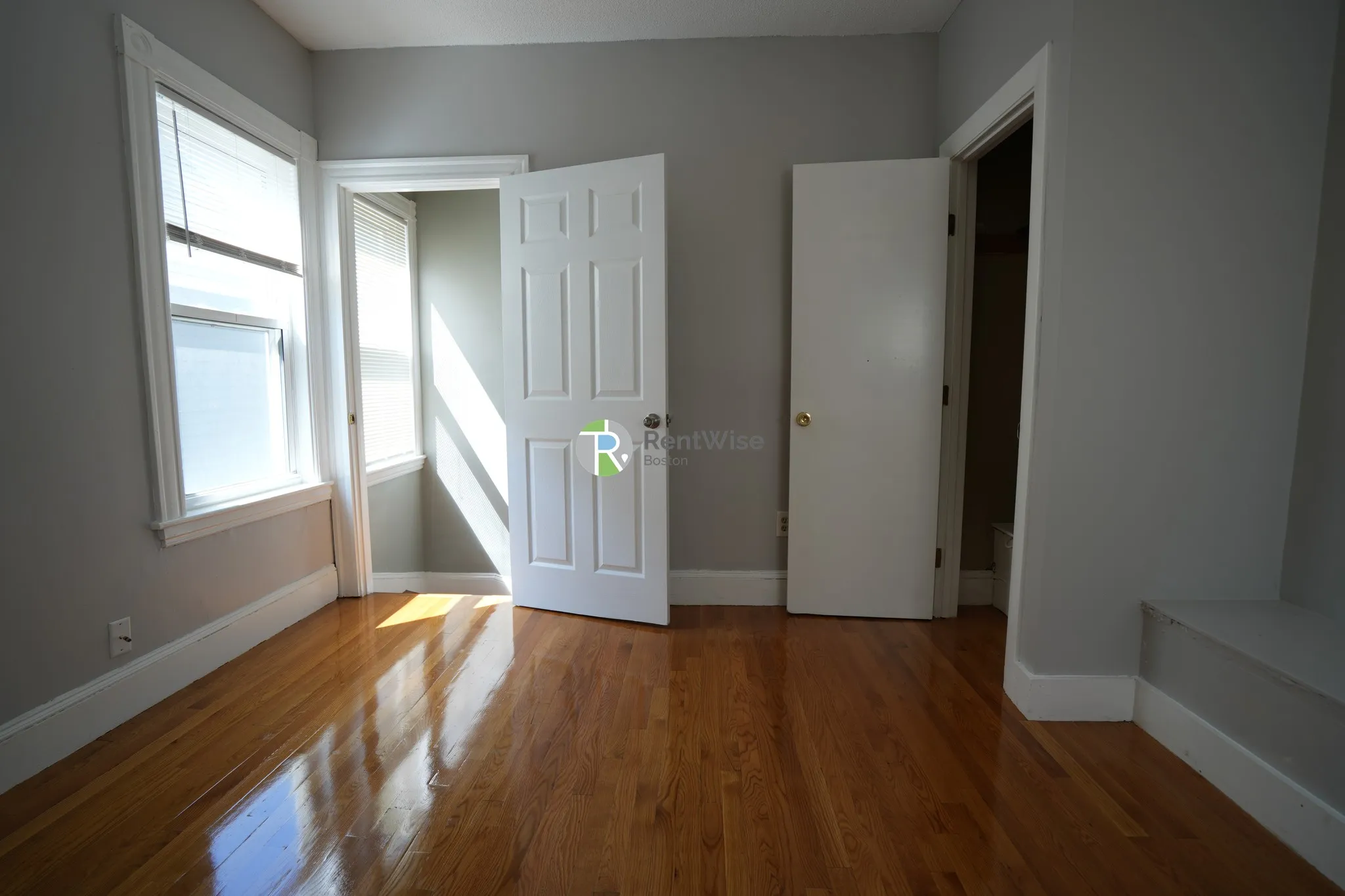 4 bed, 1 bath apartment for rent at 129 Draper St Unit 2, Dorchester — photo 22 of 26