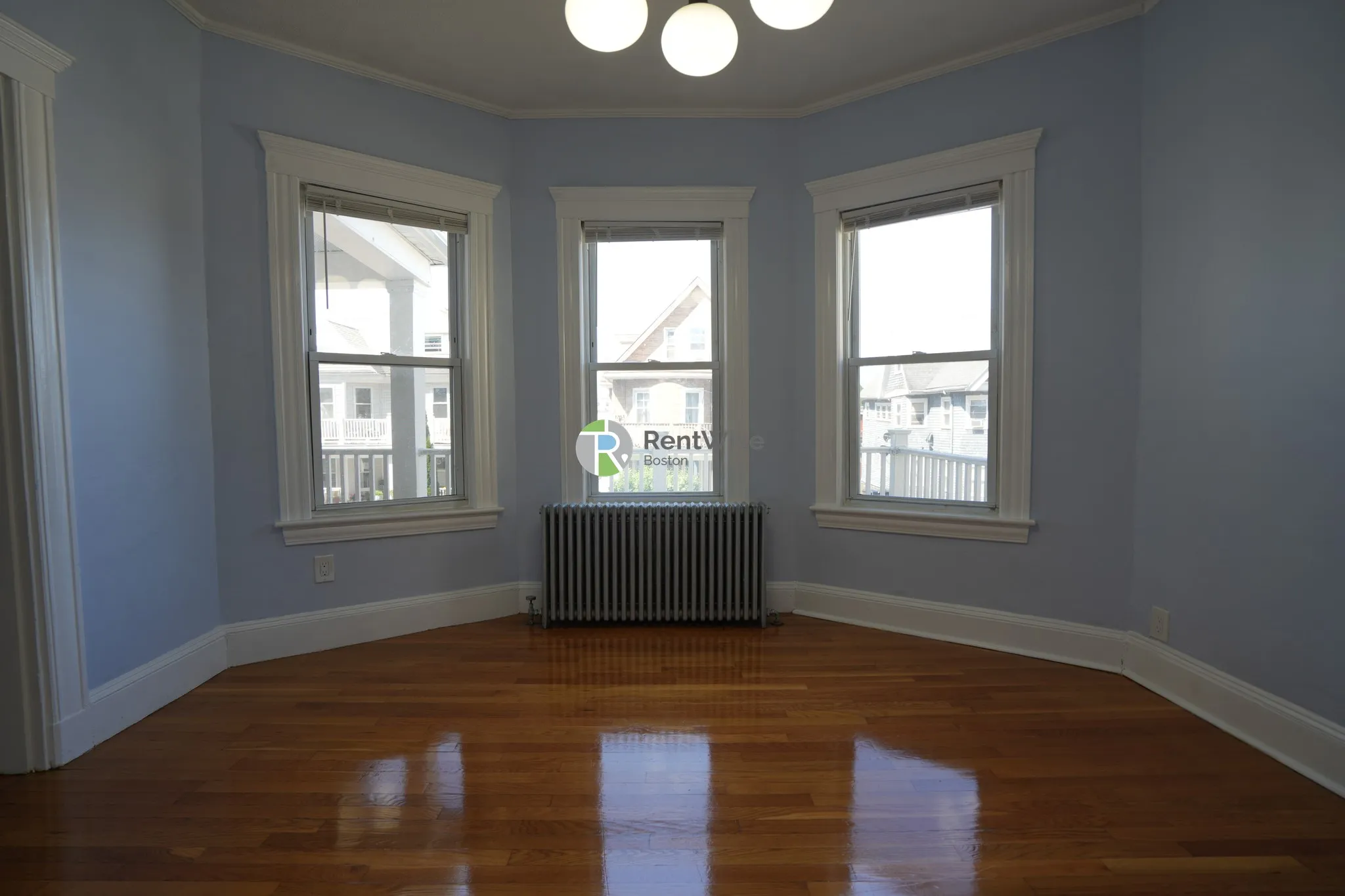 4 bed, 1 bath apartment for rent at 129 Draper St Unit 2, Dorchester — photo 5 of 26