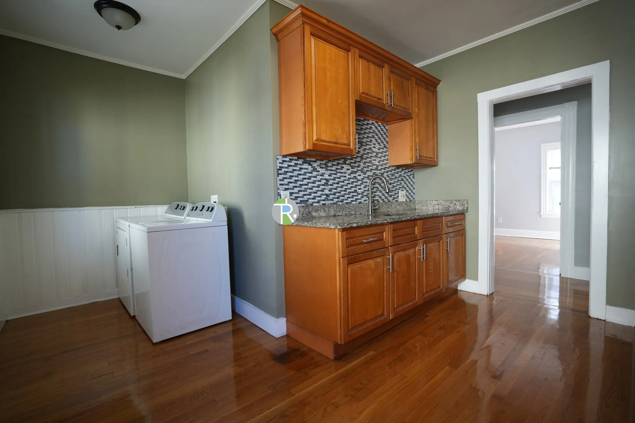 4 bed, 1 bath apartment for rent at 129 Draper St Unit 2, Dorchester — photo 10 of 26