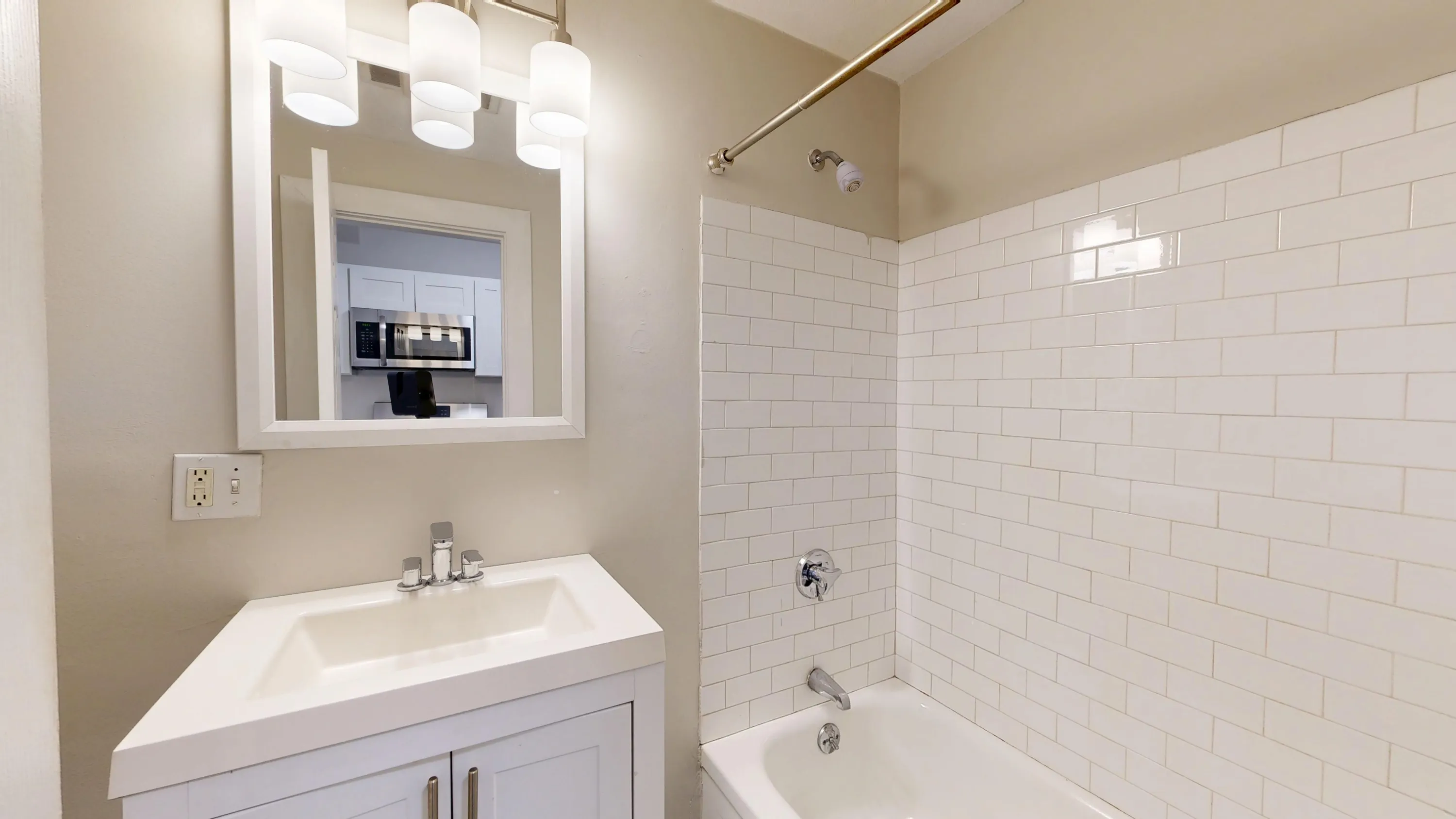 2 bed, 1 bath apartment for rent at 129 Eutaw St Unit 1, East Boston — photo 8 of 11