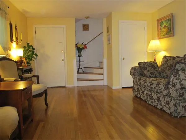3 bed, 1.5 bath apartment for rent at 129 Gould St Unit 1, Needham Heights — photo 9 of 11