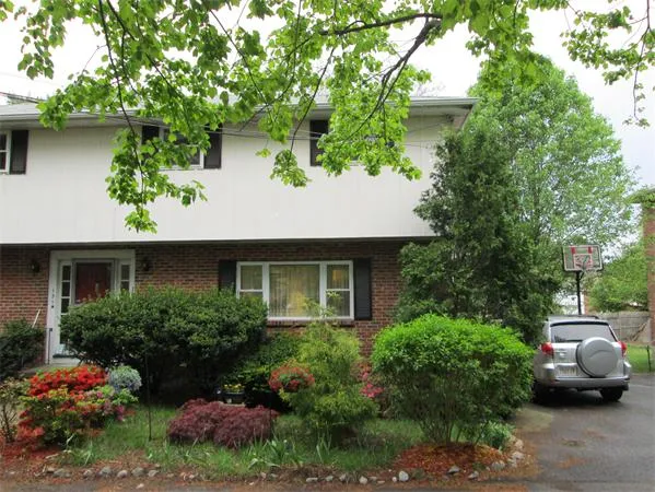 3 bed, 1.5 bath apartment for rent at 129 Gould St Unit 1, Needham Heights — photo 6 of 11