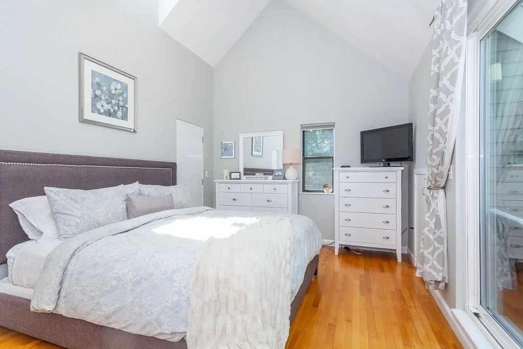 3 bed, 2 bath apartment for rent at 129 Governor Winthrop Rd Unit 1A, Ten Hills — photo 13 of 27