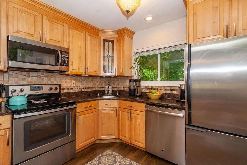 3 bed, 2 bath apartment for rent at 129 Governor Winthrop Rd Unit 1A, Ten Hills — photo 11 of 27