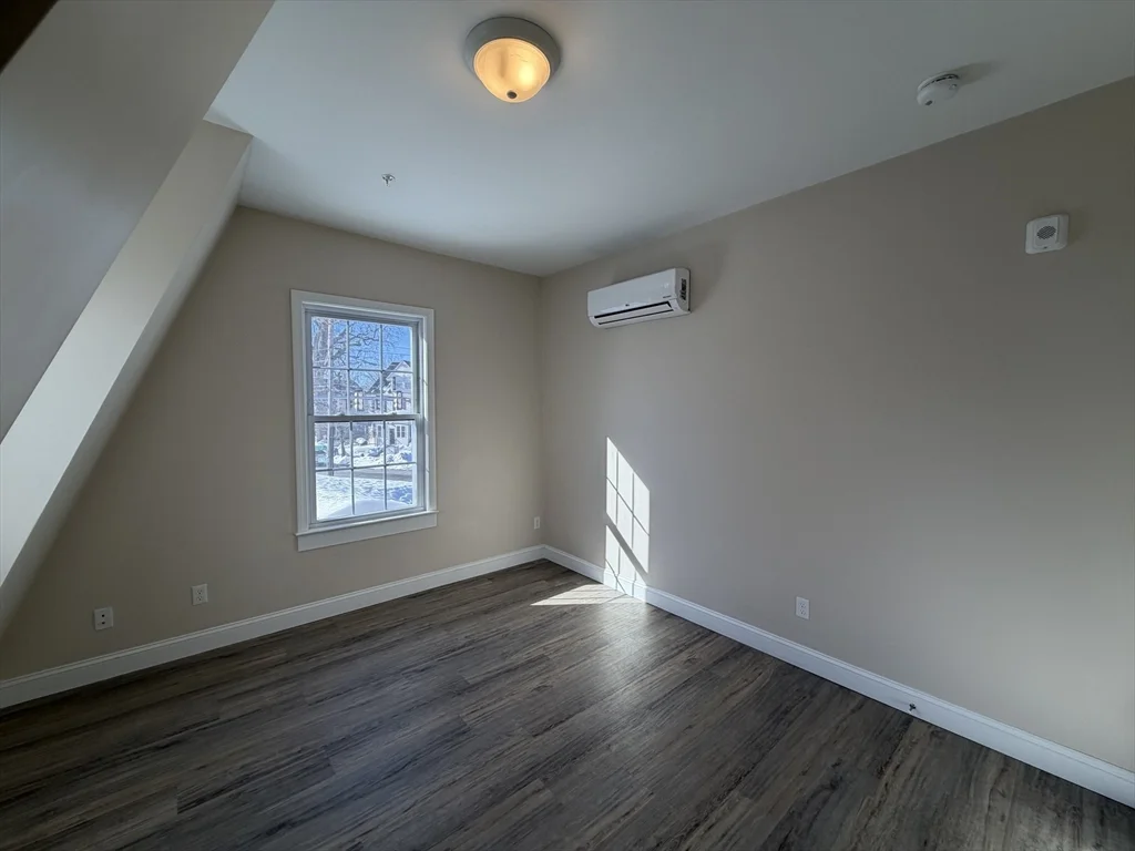 2 bed, 1 bath apartment for rent at 129 Kenoza Ave Unit 2, Haverhill — photo 23 of 35