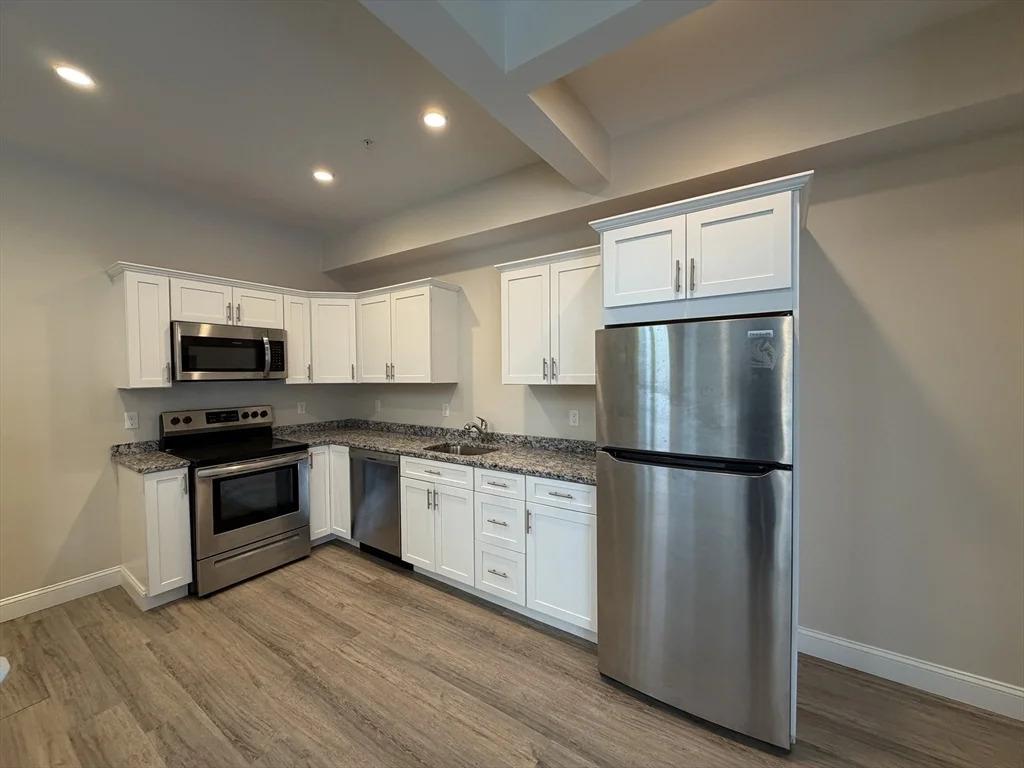 2 bed, 1 bath apartment for rent at 129 Kenoza Ave Unit 2, Haverhill — photo 1 of 35
