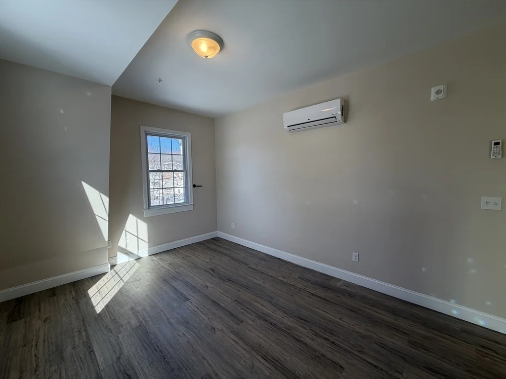 2 bed, 1 bath apartment for rent at 129 Kenoza Ave Unit 2, Haverhill — photo 14 of 35
