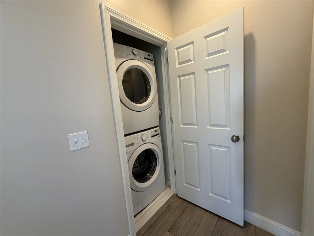 2 bed, 1 bath apartment for rent at 129 Kenoza Ave Unit 2, Haverhill — photo 27 of 35