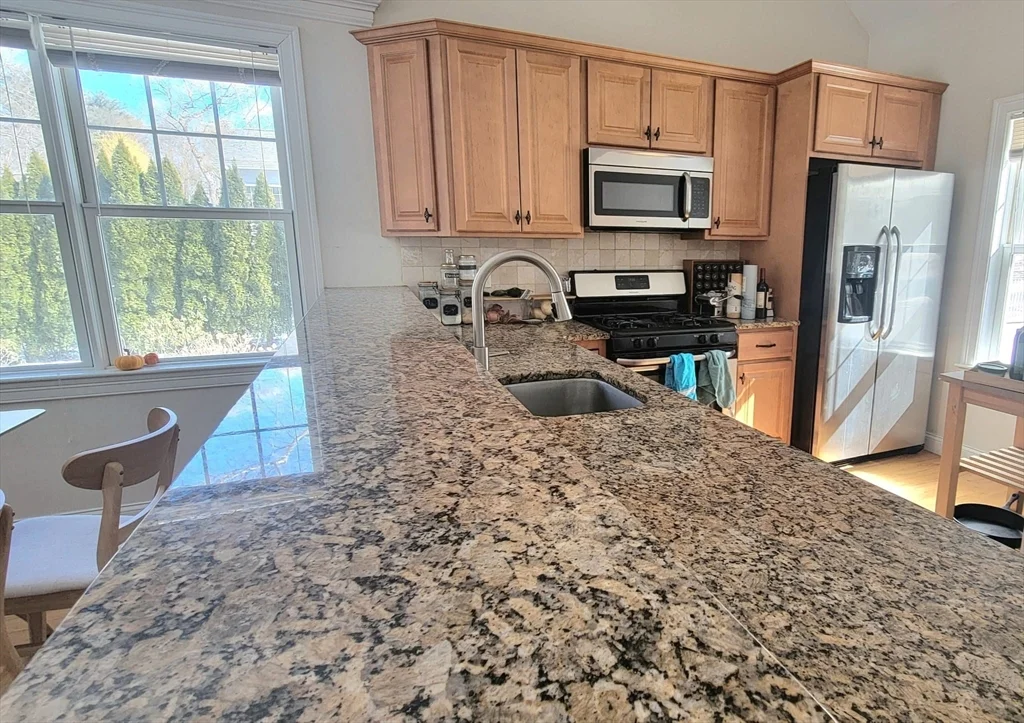2 bed, 2 bath apartment for rent at 129 Lincoln St Unit B, Hudson — photo 5 of 21