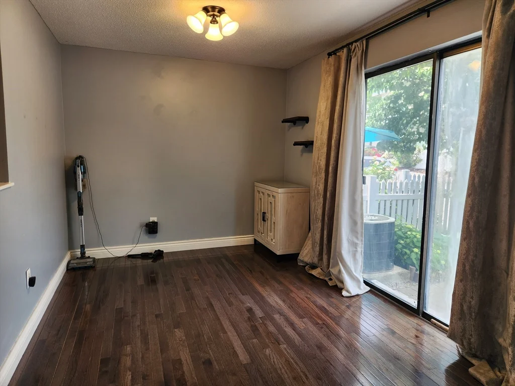 2 bed, 1 bath apartment for rent at 129 Lowell St Unit 4, Peabody — photo 10 of 37
