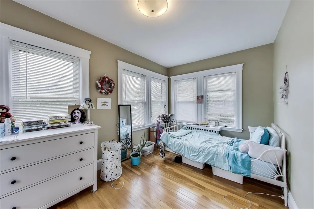 2 bed, 1 bath apartment for rent at 129 Oxford Unit 2, Newton Center — photo 8 of 19