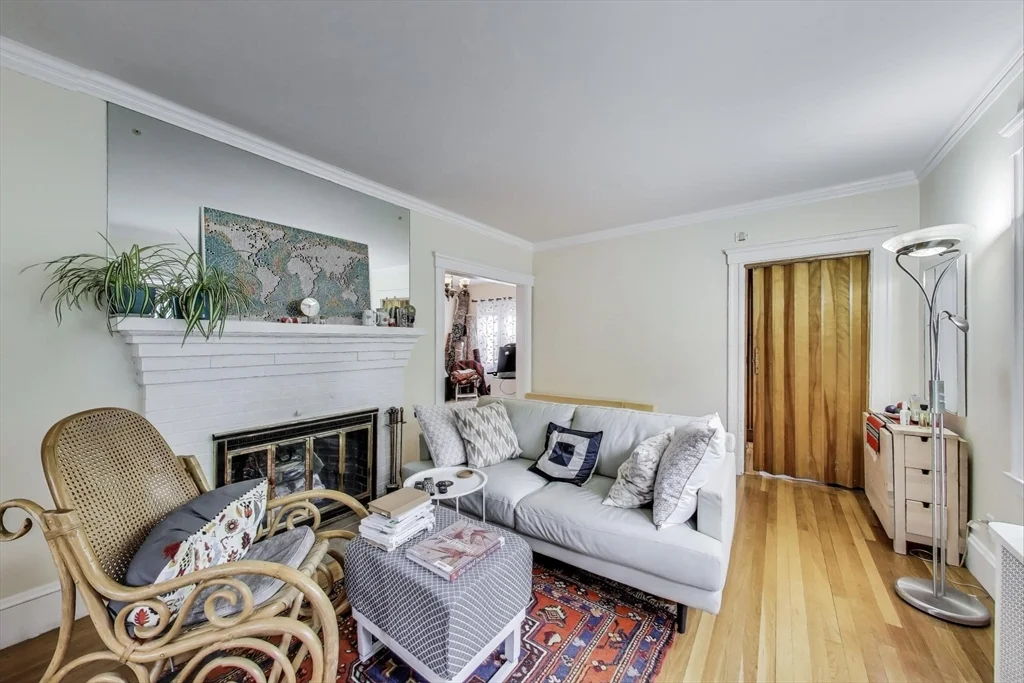 2 bed, 1 bath apartment for rent at 129 Oxford Unit 2, Newton Center — photo 6 of 19