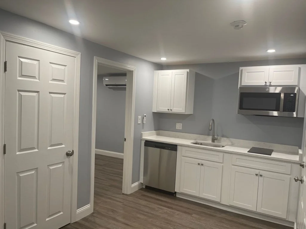1 bed, 1 bath apartment for rent at 129 Pleasant St Unit 5, Weymouth — photo 2 of 10