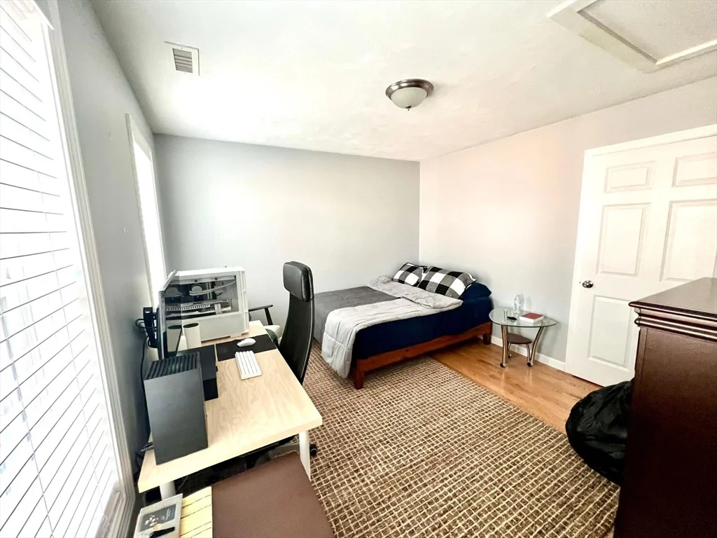 3 bed, 2 bath apartment for rent at 129 Quinapoxet St, Holden — photo 18 of 33