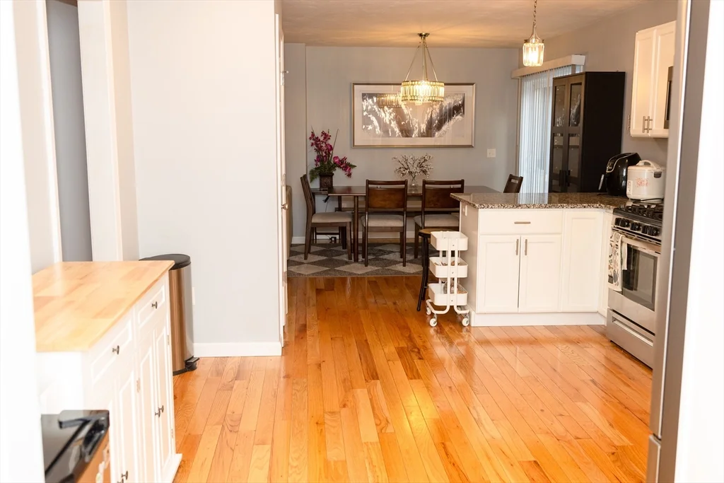 3 bed, 2 bath apartment for rent at 129 Quinapoxet St, Holden — photo 8 of 33