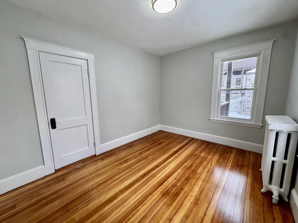 3 bed, 1 bath apartment for rent at 129 Redlands Rd Unit 1, West Roxbury — photo 10 of 15