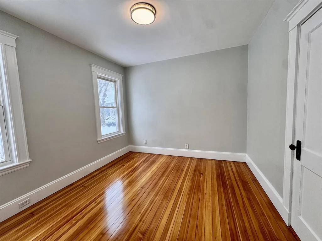 3 bed, 1 bath apartment for rent at 129 Redlands Rd Unit 1, West Roxbury — photo 13 of 15