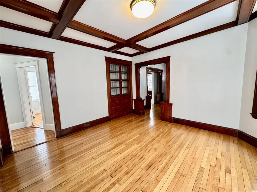 3 bed, 1 bath apartment for rent at 129 Redlands Rd Unit 1, West Roxbury — photo 2 of 15