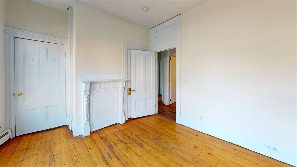 4 bed, 2 bath apartment for rent at 129 Saint Alphonsus Unit 1, Mission Hill — photo 6 of 11