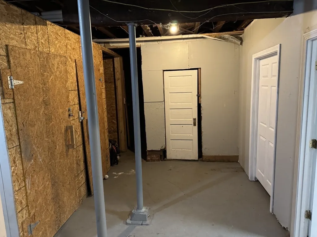 3 bed, 1 bath apartment for rent at 129 South Elm St Unit 1L, Bradford — photo 11 of 13
