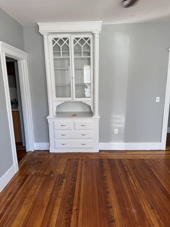 3 bed, 1 bath apartment for rent at 129 South Elm St Unit 1R, Bradford — photo 3 of 6