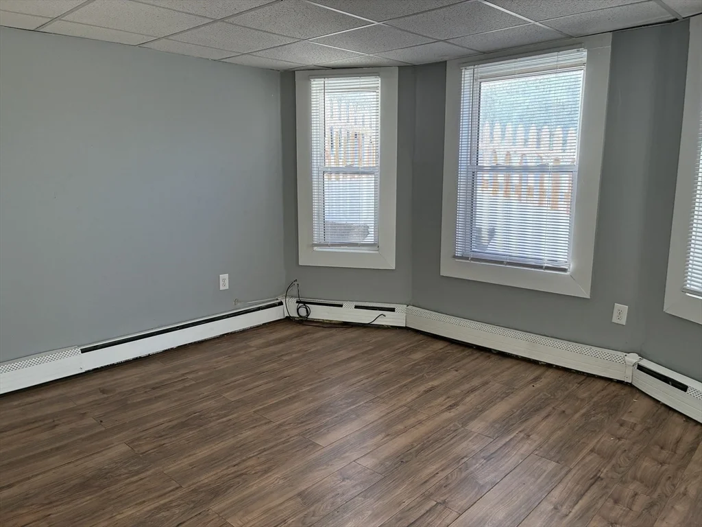 3 bed, 1 bath apartment for rent at 129 South Elm St Unit B, Bradford — photo 5 of 10