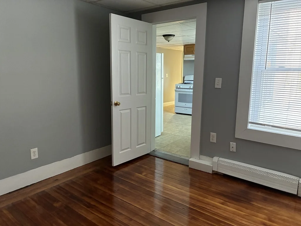3 bed, 1 bath apartment for rent at 129 South Elm St Unit B, Bradford — photo 7 of 10