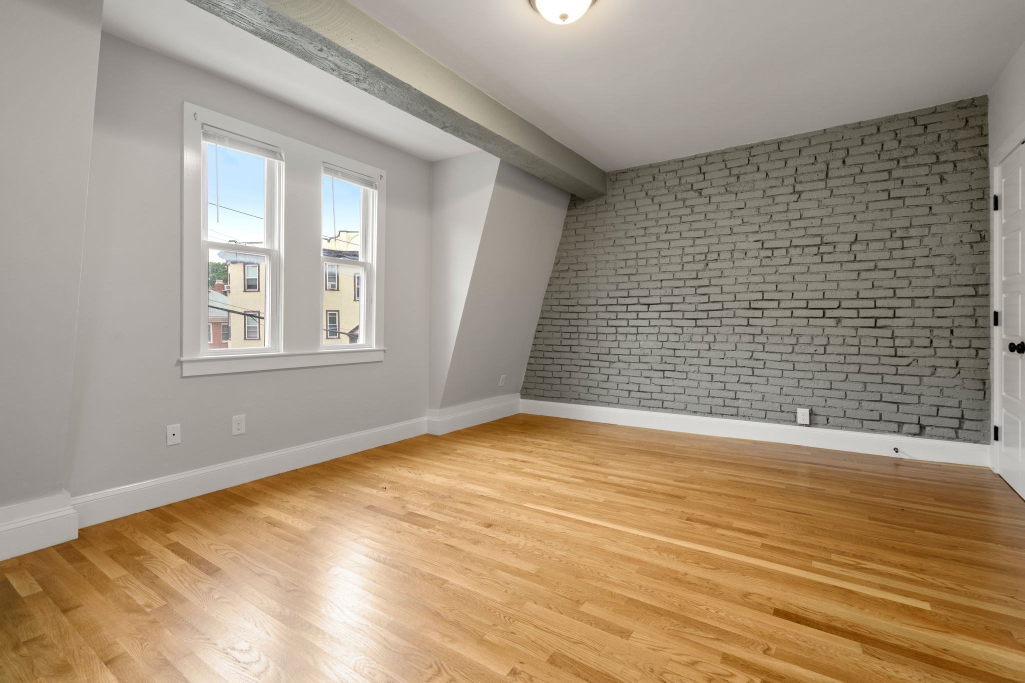 5 bed, 4+ bath apartment for rent at 129 Sutherland Rd Unit 2, Brighton — photo 13 of 32