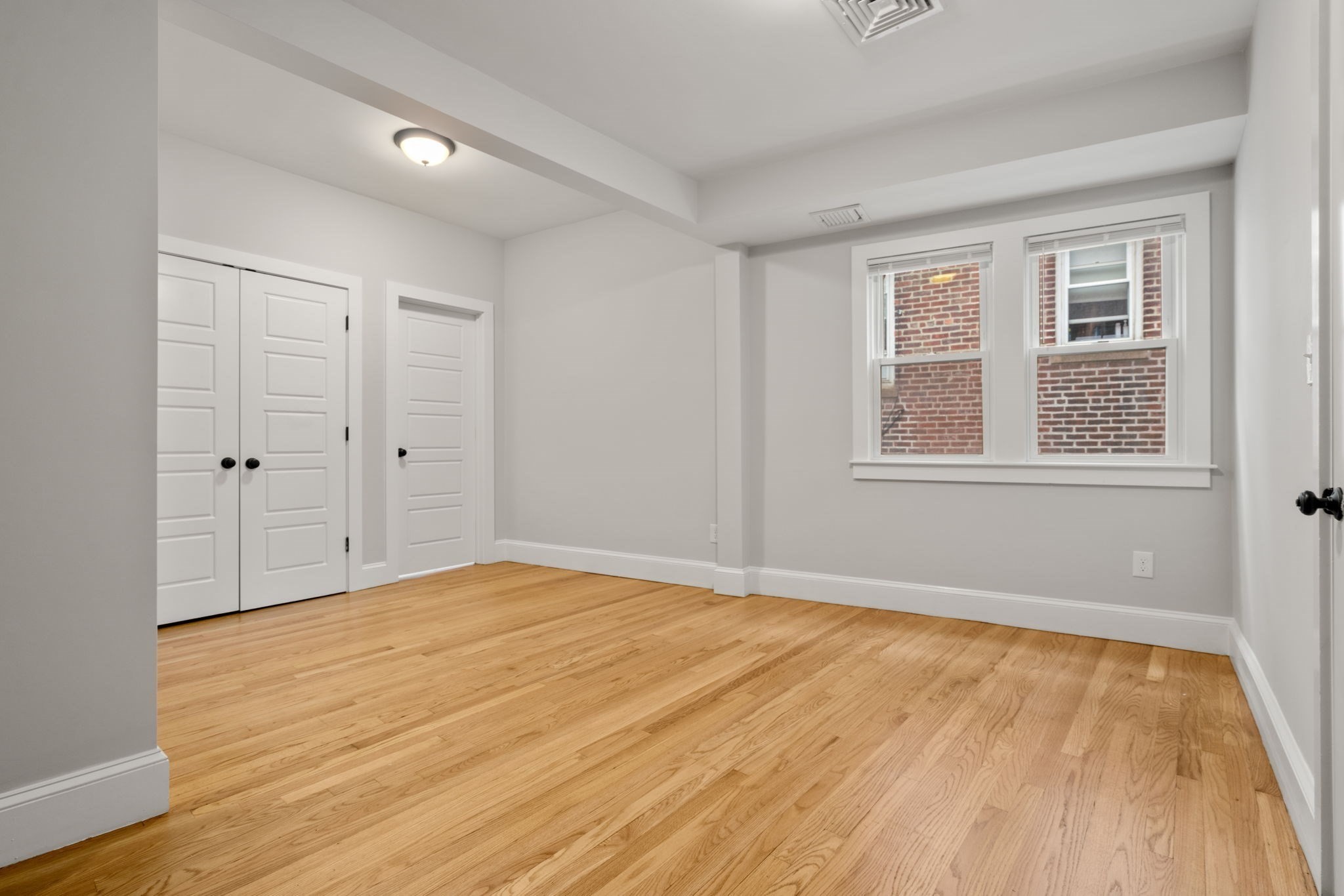 5 bed, 4+ bath apartment for rent at 129 Sutherland Rd Unit 2, Brighton — photo 18 of 32