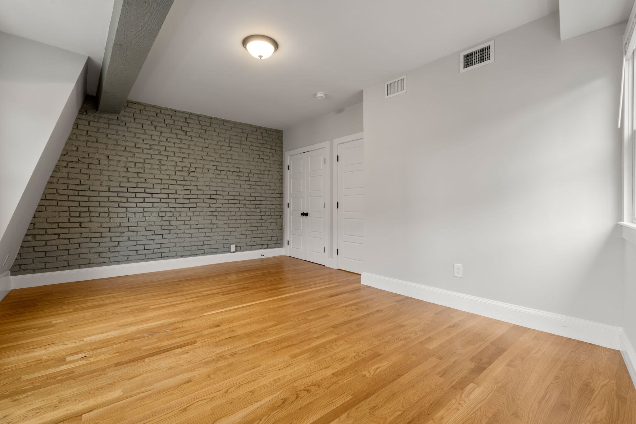 5 bed, 4+ bath apartment for rent at 129 Sutherland Rd Unit 2, Brighton — photo 12 of 32