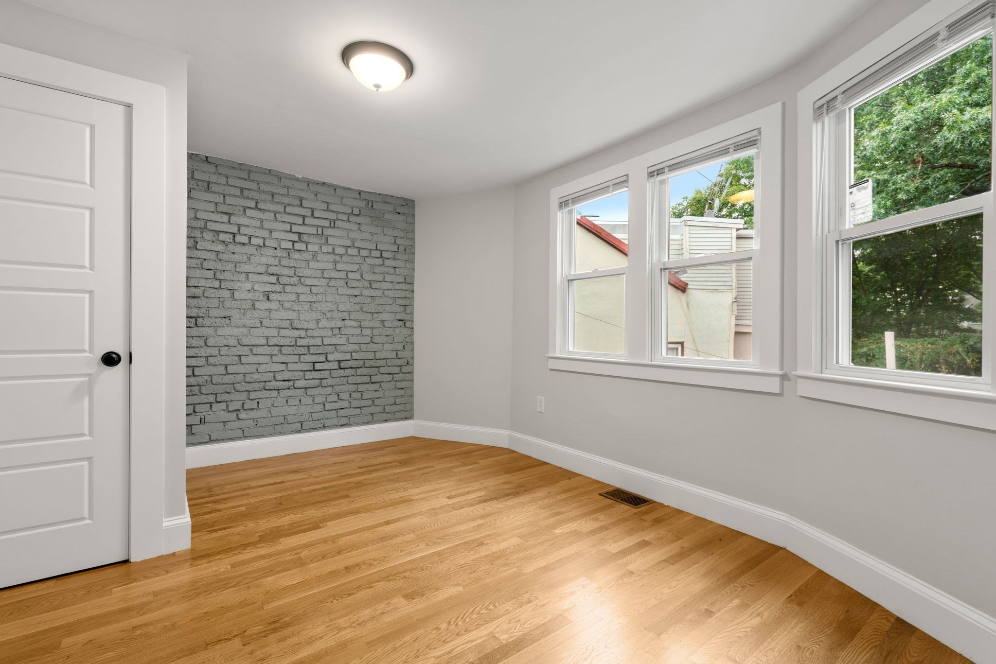 5 bed, 4+ bath apartment for rent at 129 Sutherland Rd Unit 2, Brighton — photo 21 of 32