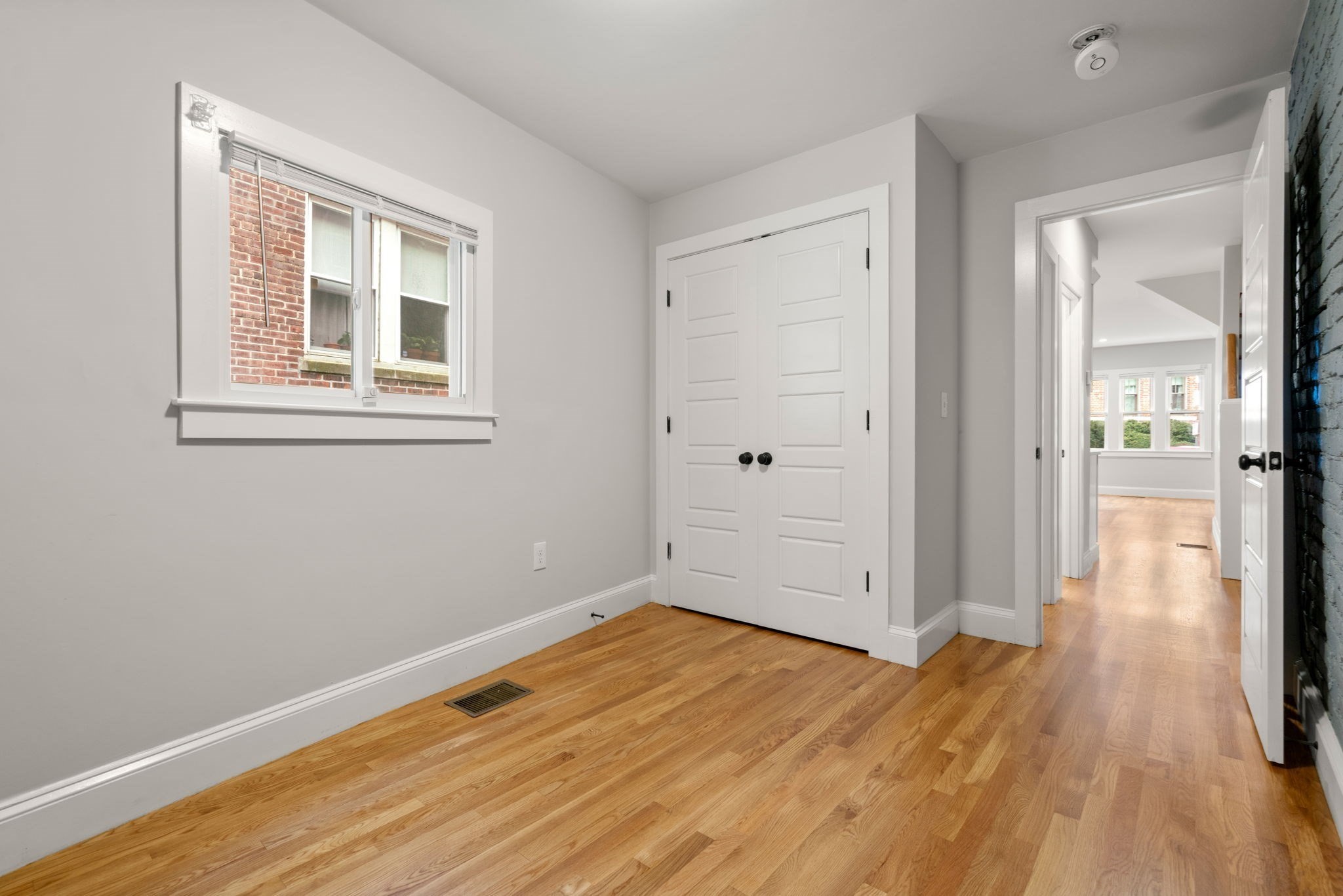 5 bed, 4+ bath apartment for rent at 129 Sutherland Rd Unit 2, Brighton — photo 9 of 32