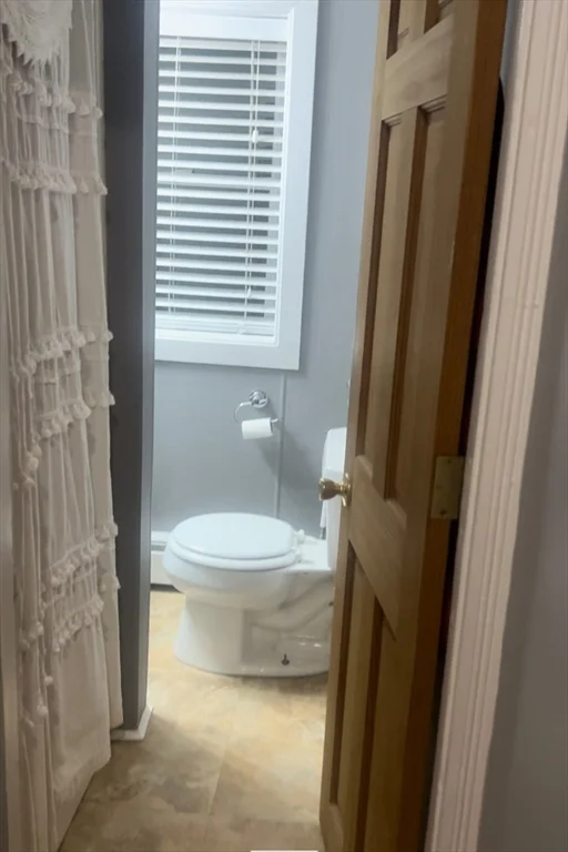 2 bed, 1 bath apartment for rent at 129 Webster St Unit 2, Zip 01830 — photo 6 of 7
