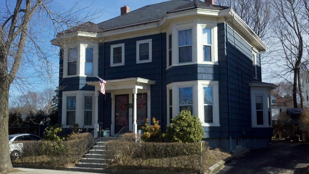 2 bed, 1 bath apartment for rent at 129 Webster St Unit 2, Zip 01830 — photo 1 of 7