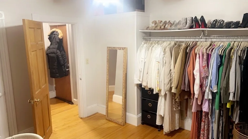 2 bed, 1 bath apartment for rent at 129 Webster St Unit 2, Zip 01830 — photo 4 of 7