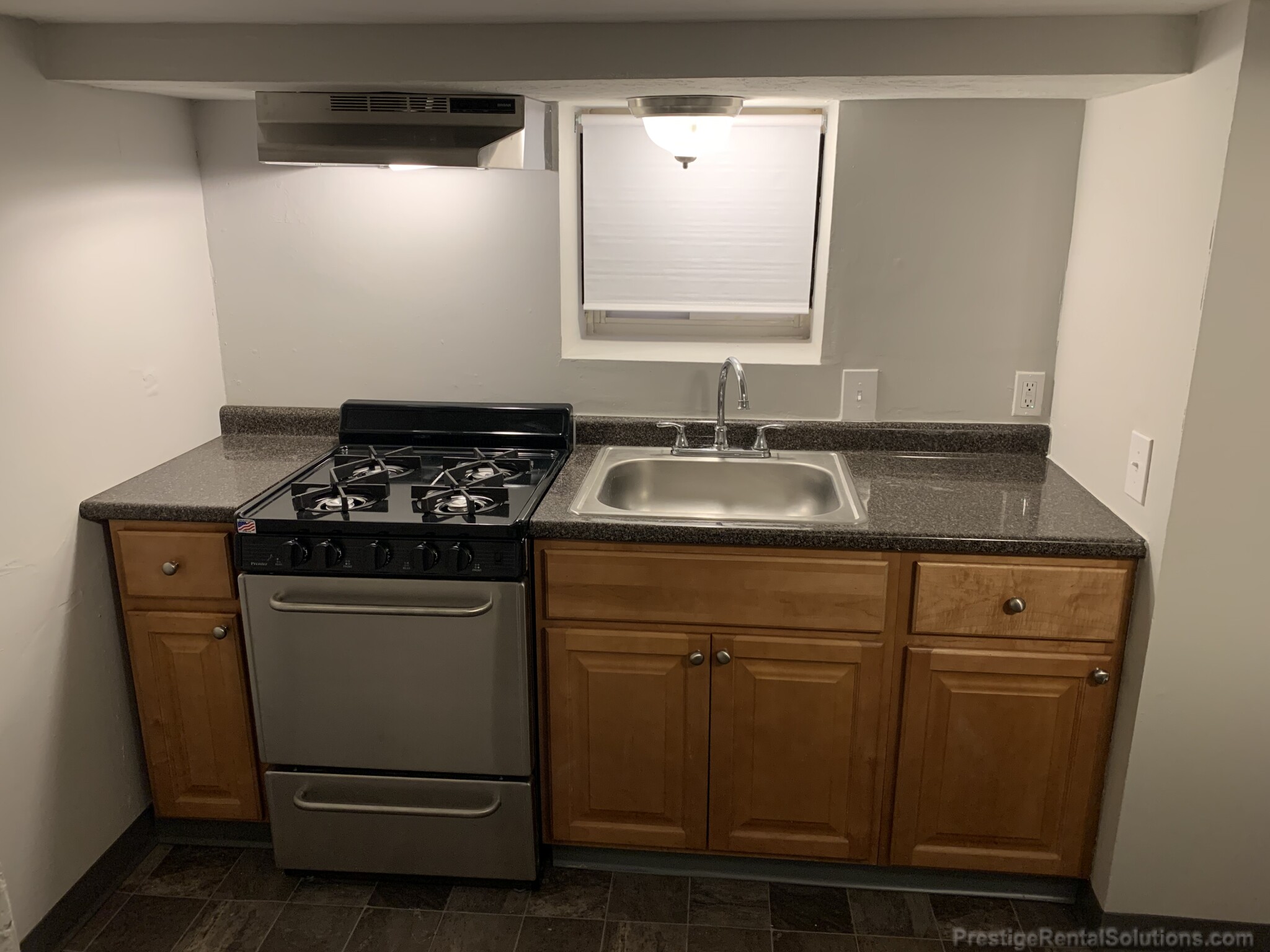 2 bed, 1 bath apartment for rent at 1292 Commonwealth Ave Unit B, Brighton