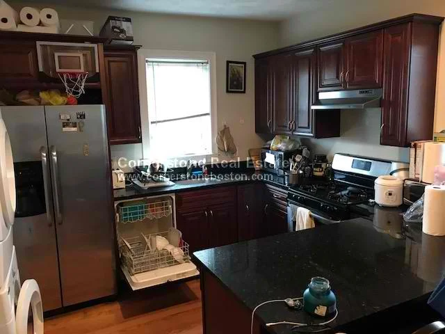4 bed, 2 bath apartment for rent at 1293 Cambridge St Unit 3L, Inman Square