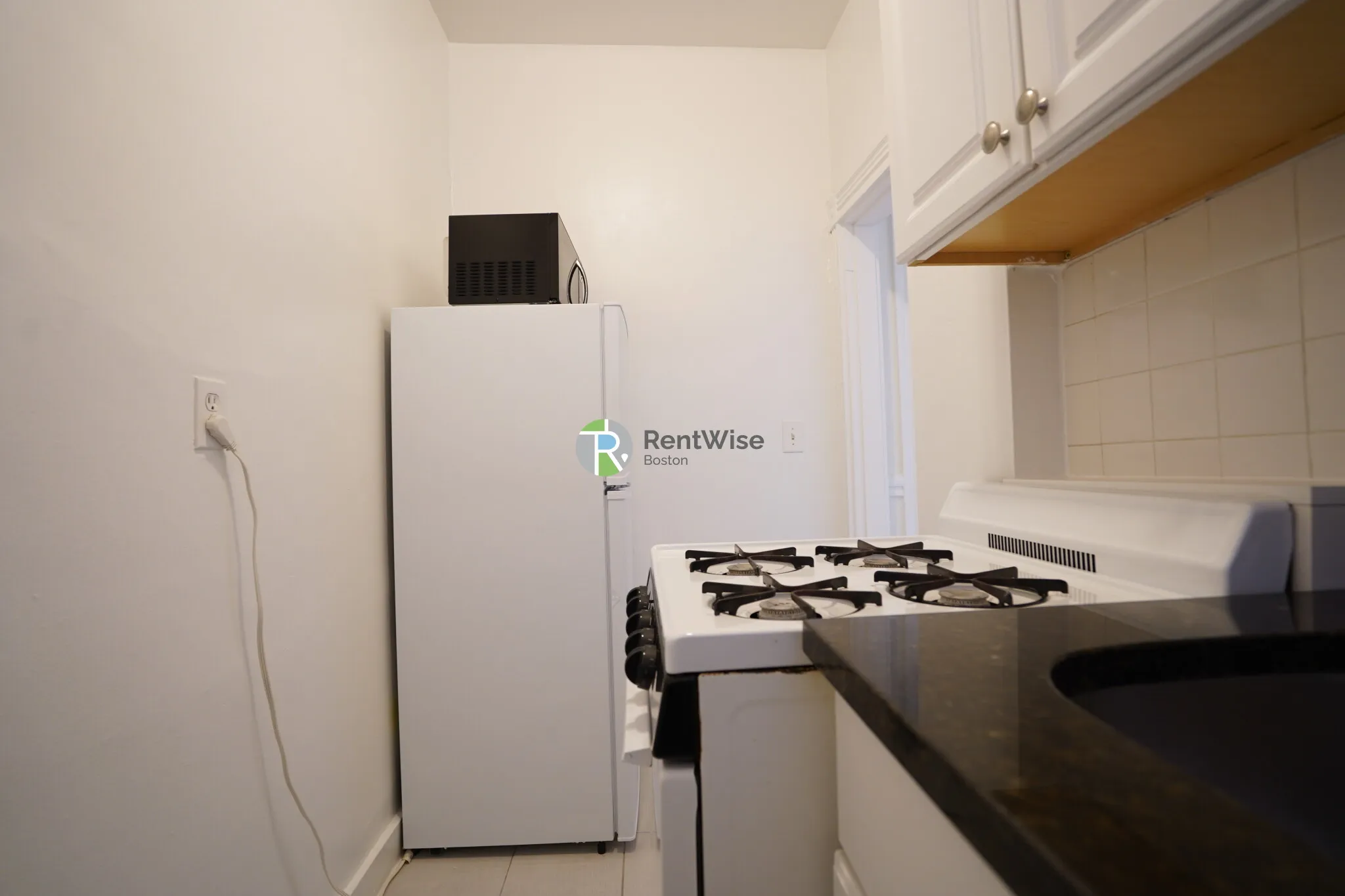 1 bed, 1 bath apartment for rent at 1298 Commonwealth Ave Unit 23, Allston — photo 7 of 13