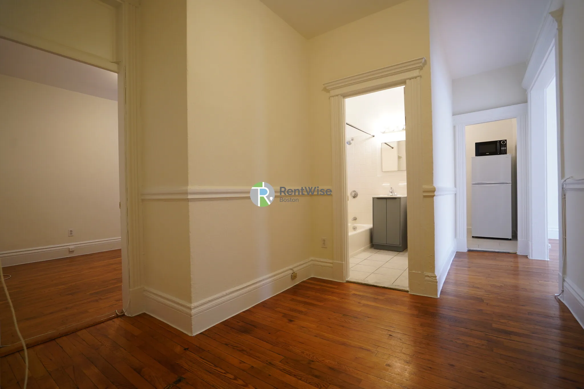 1 bed, 1 bath apartment for rent at 1298 Commonwealth Ave Unit 23, Allston — photo 4 of 13