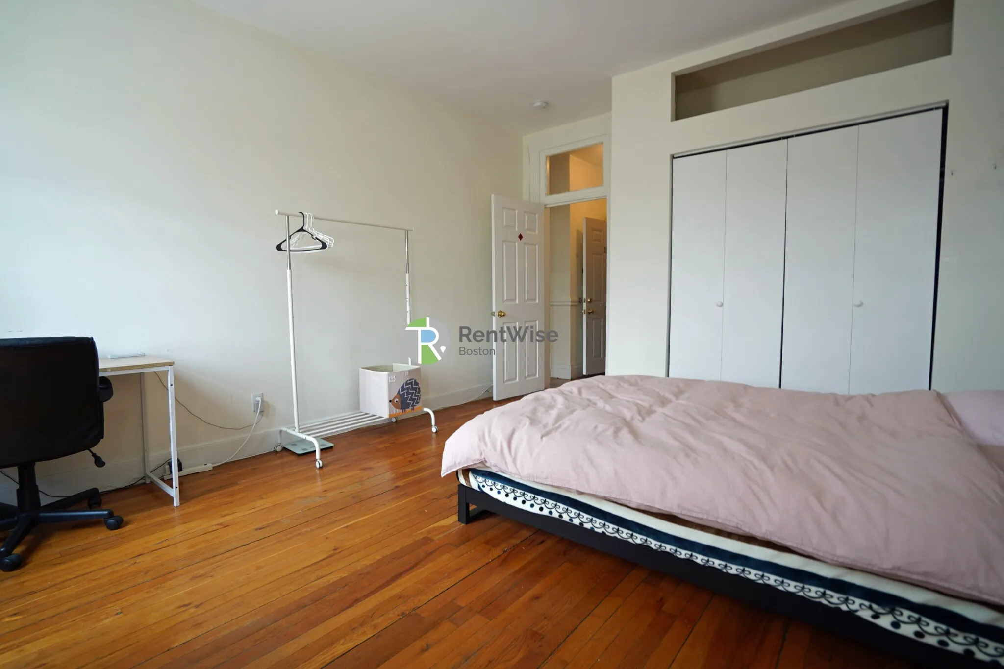 1 bed, 1 bath apartment for rent at 1298 Commonwealth Ave Unit 28, Allston — photo 10 of 17