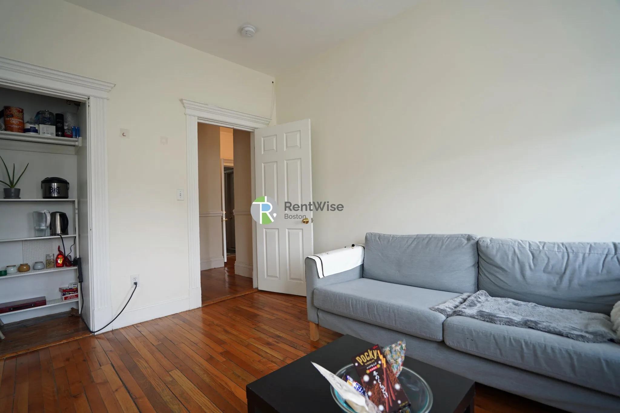 1 bed, 1 bath apartment for rent at 1298 Commonwealth Ave Unit 28, Allston — photo 4 of 17