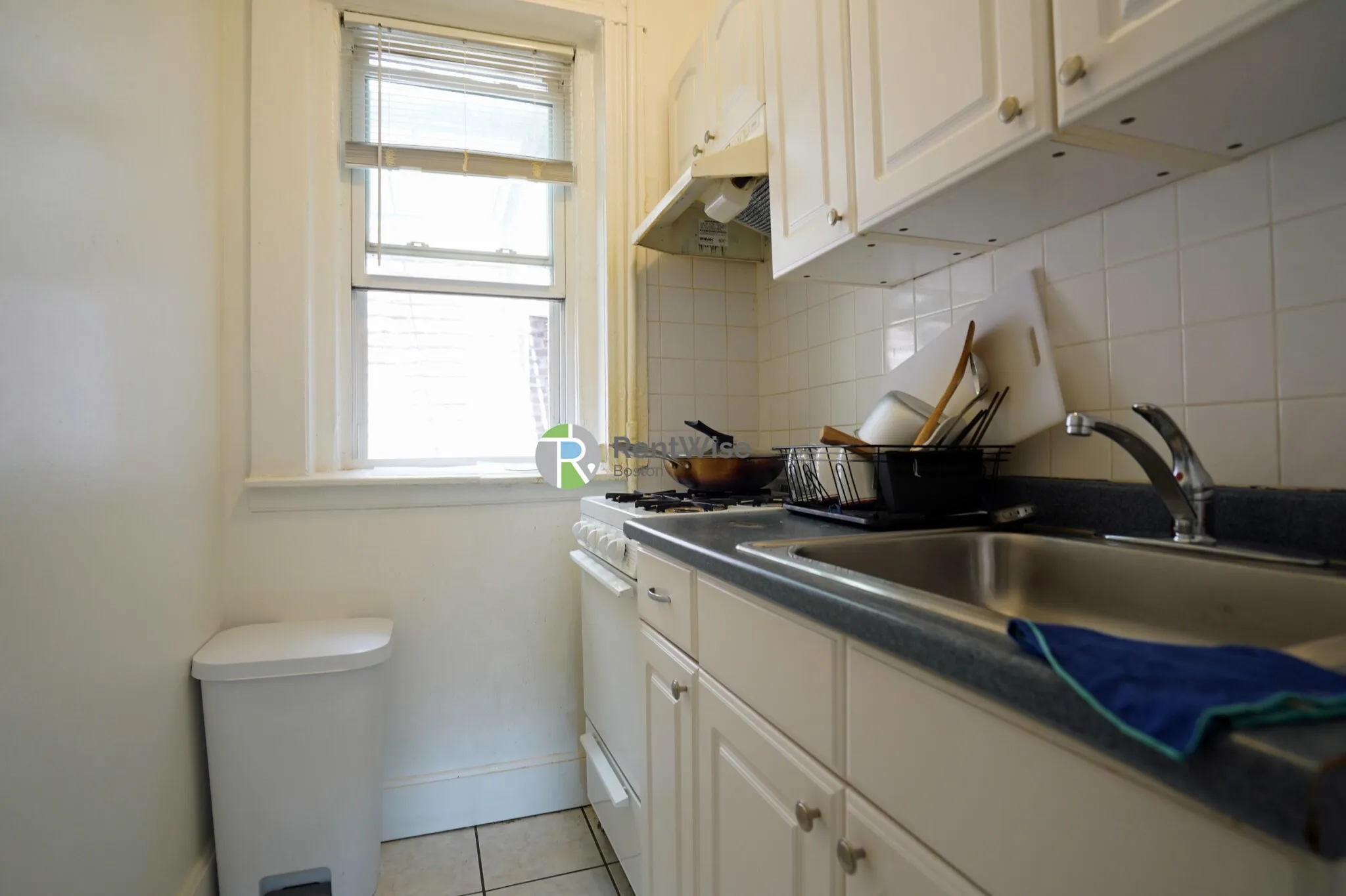 1 bed, 1 bath apartment for rent at 1298 Commonwealth Ave Unit 28, Allston — photo 12 of 17