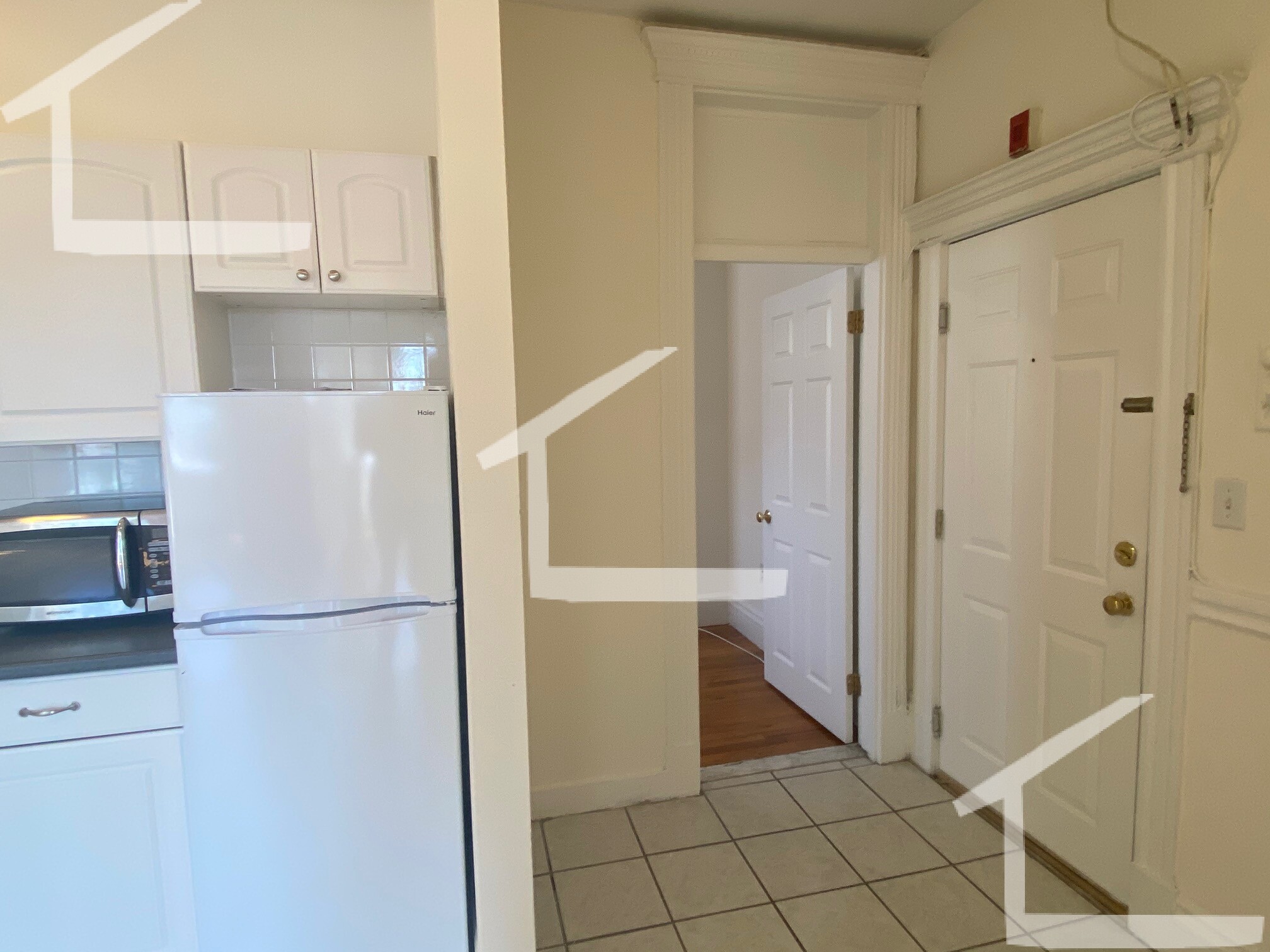 2 bed, 1 bath apartment for rent at 1298 Commonwealth Ave Unit 38, Allston — photo 2 of 23