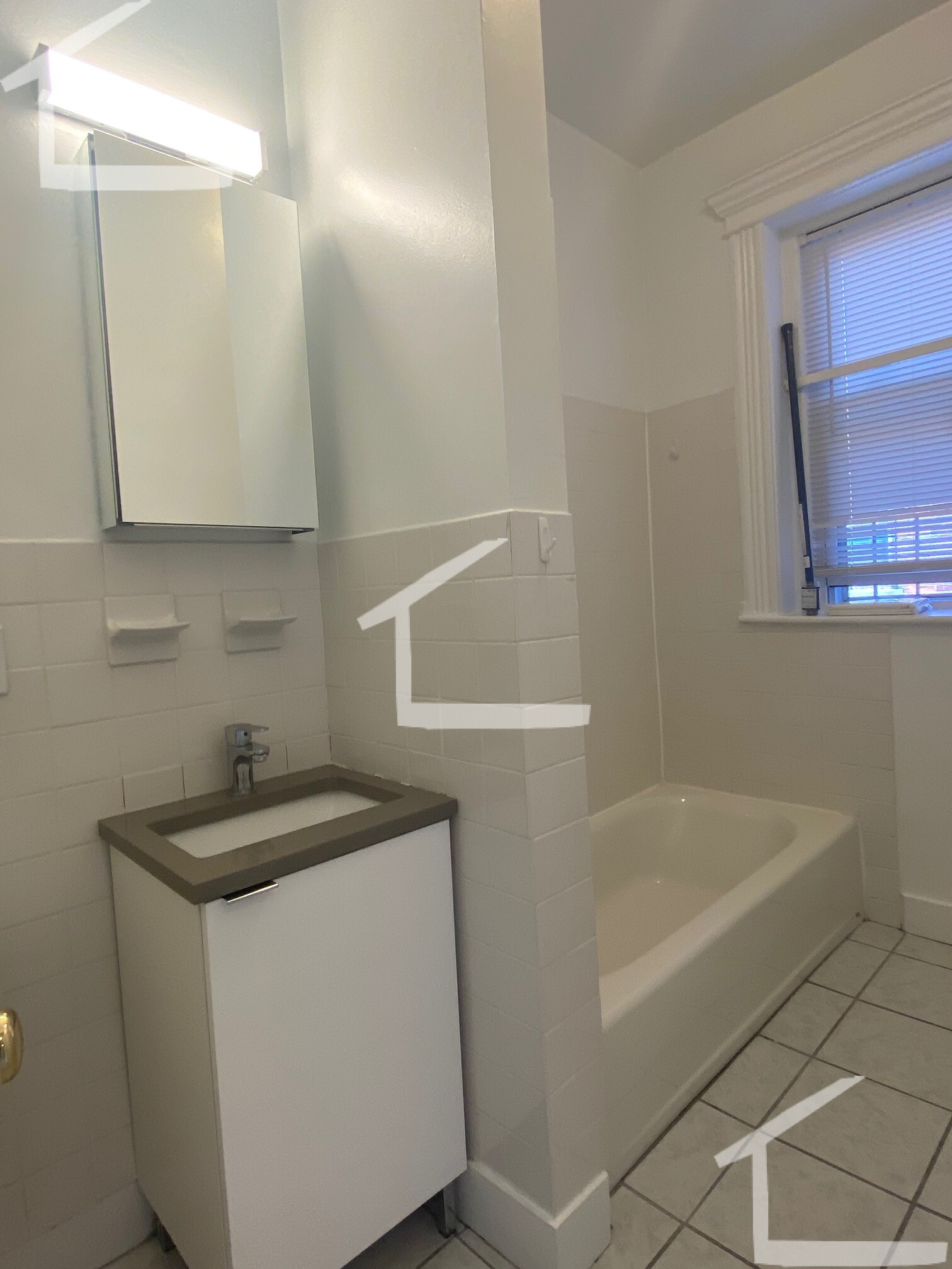 2 bed, 1 bath apartment for rent at 1298 Commonwealth Ave Unit 38, Allston — photo 18 of 23