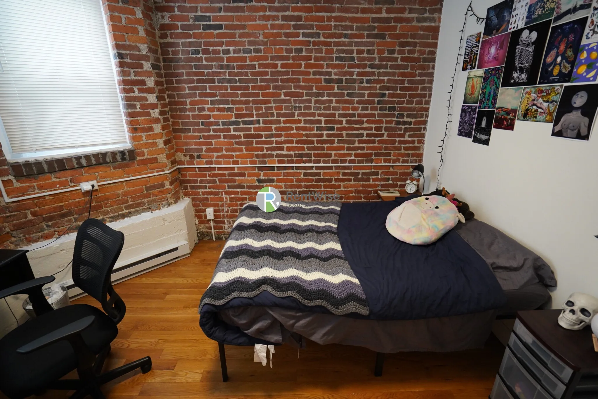 2 bed, 1 bath apartment for rent at 1298 Commonwealth Ave Unit A, Allston — photo 9 of 18
