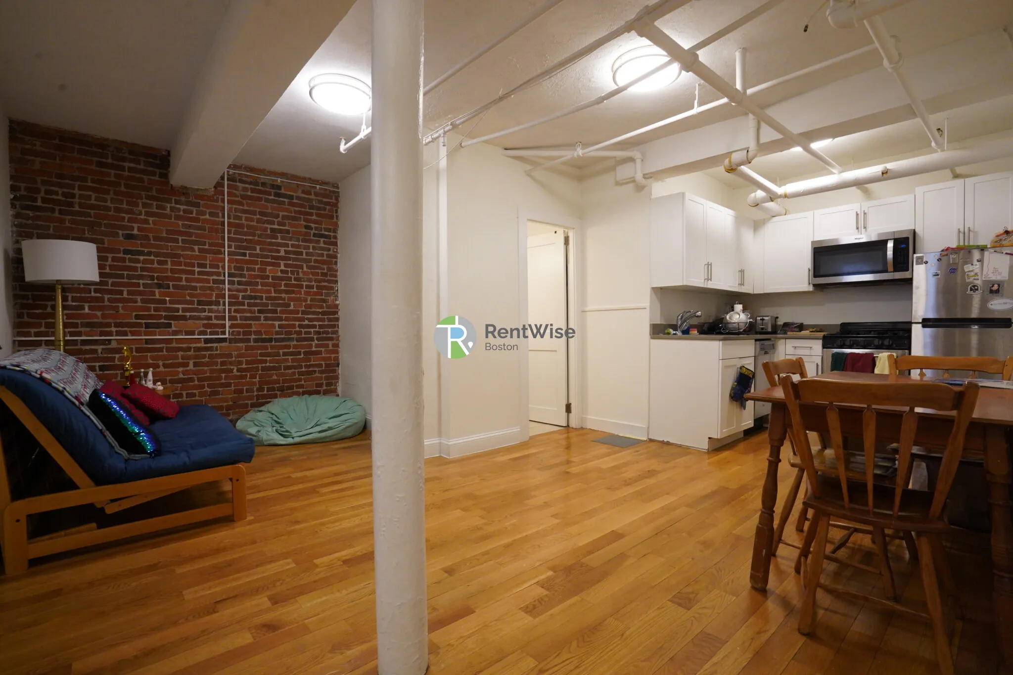 2 bed, 1 bath apartment for rent at 1298 Commonwealth Ave Unit A, Allston — photo 5 of 18