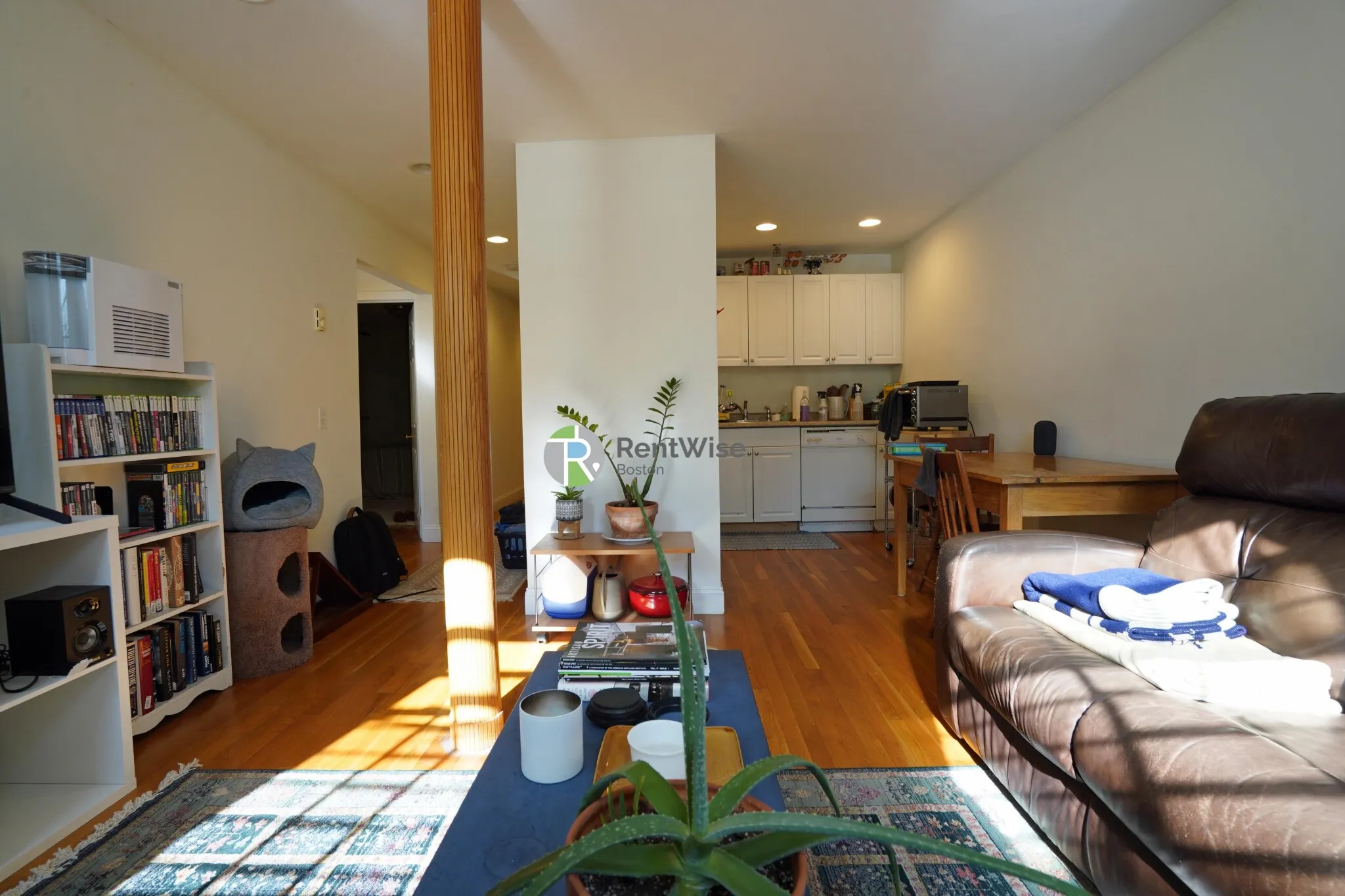 2 bed, 1 bath apartment for rent at 1298 Commonwealth Ave Unit E-1, Allston — photo 17 of 35