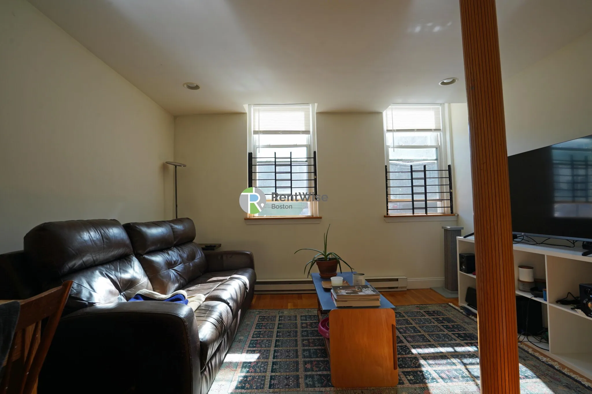 2 bed, 1 bath apartment for rent at 1298 Commonwealth Ave Unit E, Allston — photo 20 of 35